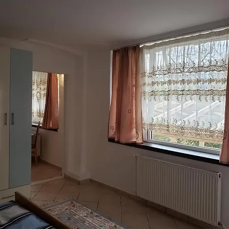 Апартаменти Travellers Getaway Studio Брашов